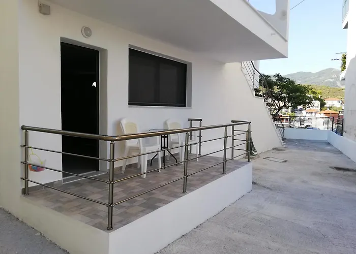 Сasa de vacaciones Ground-floor *