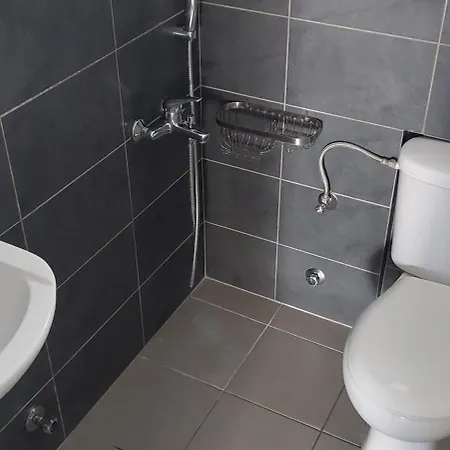 Ground-floor בית נופש נאוס מרמרס